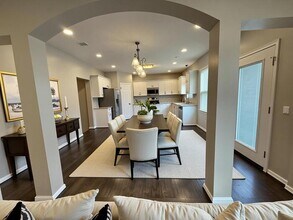 2384 Oakview Ct in Hebron, KY - Building Photo - Building Photo