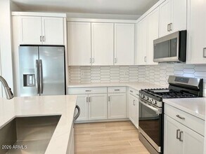 9233 E Smith Ave in Mesa, AZ - Building Photo - Building Photo