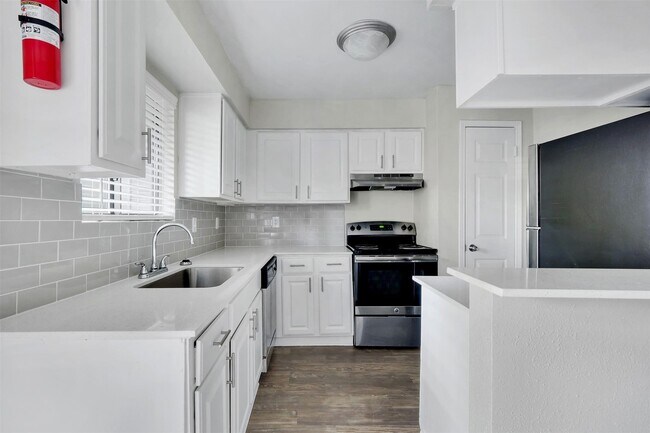 property at 17989 Gulf Pines Dr