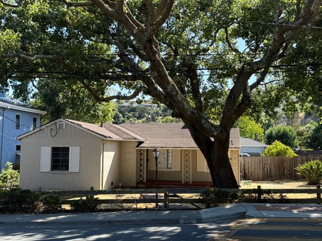 property at 800 Cordilleras Ave
