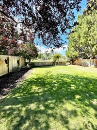 3380 NE Stonebrook Loop in Bend, OR - Foto de edificio - Building Photo