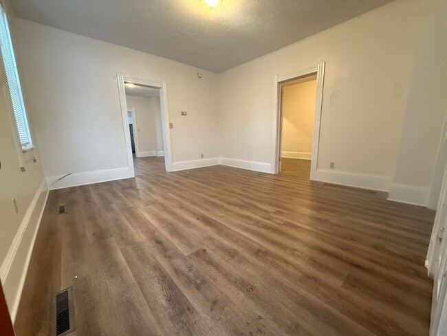 2482 W 10th St in Cleveland, OH - Building Photo - Building Photo