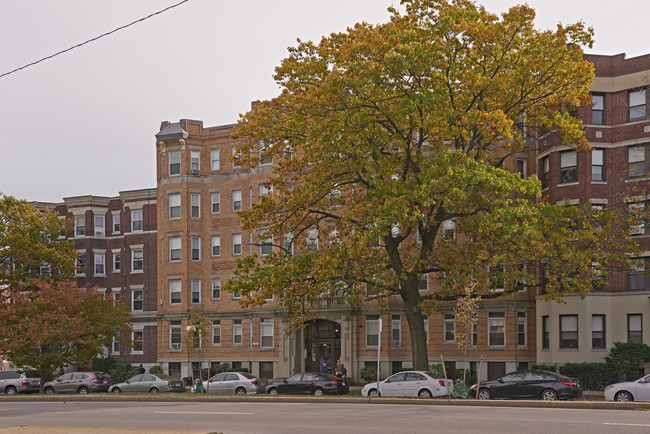 1334 Commonwealth Ave in Boston, MA - Building Photo - Building Photo