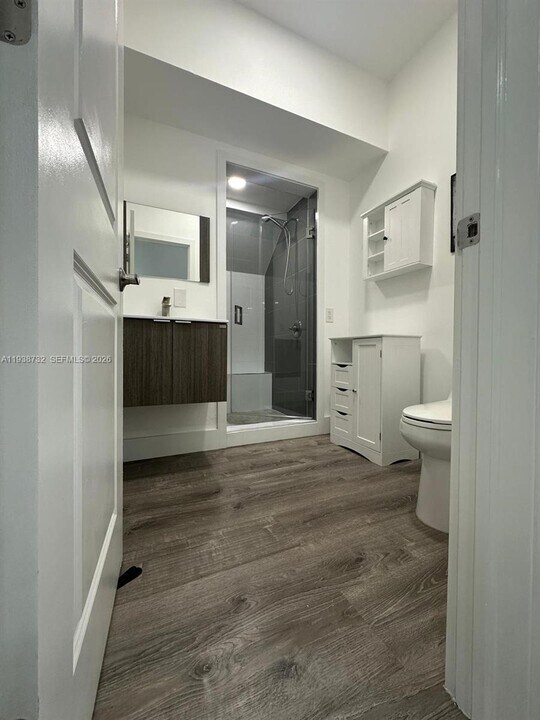 9807 SW 161st Ave in Miami, FL - Building Photo