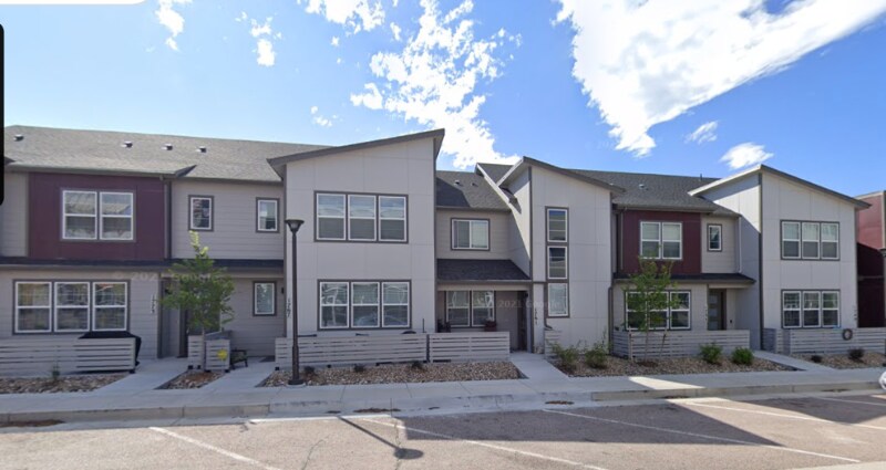 1761 Spring Water Pt in Colorado Springs, CO - Building Photo