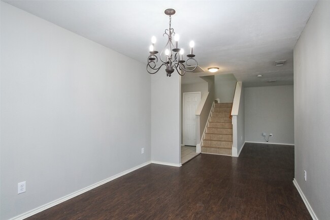 property at 18926 Piney Way Dr