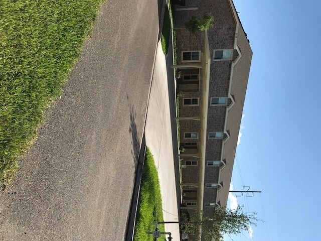 2502 E Franklin Ave in Alton, TX - Building Photo - Building Photo