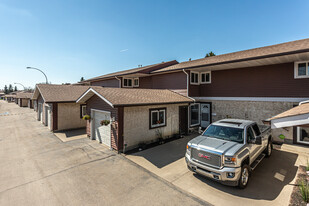 Green Manor Gardens Apartments