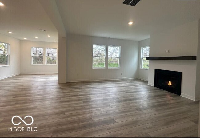 19318 Bald Cypress Ct in Noblesville, IN - Foto de edificio - Building Photo