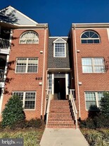 802 Amber Tree Ct, Unit 303 in Gaithersburg, MD - Building Photo