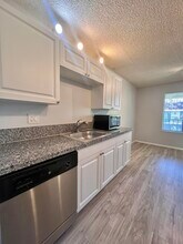 150 Pineview Rd in Jupiter, FL - Building Photo - Building Photo