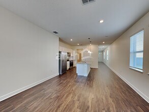 2111 Saffron Walden Dr in Plant City, FL - Building Photo - Building Photo