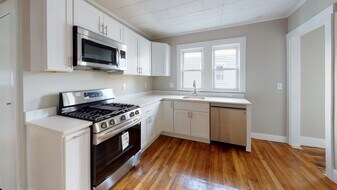 5 Edgar Ter, Unit 2 in Somerville, MA - Building Photo