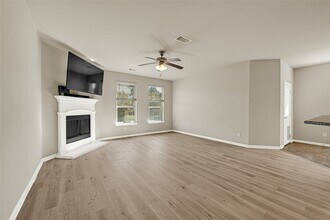 11011 Gallant Flag Dr in Tomball, TX - Building Photo - Building Photo