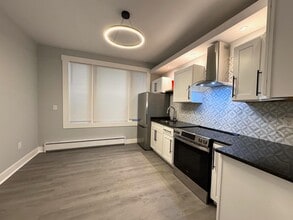 52 Tonnelle Ave in Jersey City, NJ - Building Photo - Building Photo