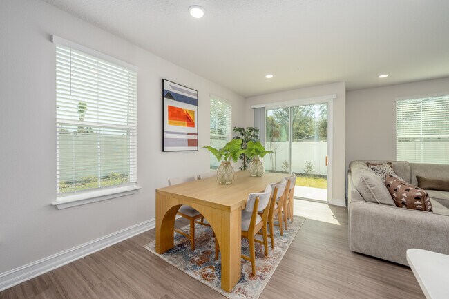 Lake Tavares Townhomes in Tavares, FL - Building Photo - Interior Photo