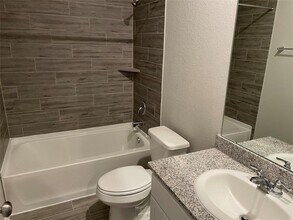 24810 Sierra Laurel Ln in Huffman, TX - Building Photo - Building Photo