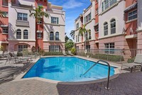 1033 NE 17th Way, Unit 1401 in Fort Lauderdale, FL - Foto de edificio - Building Photo