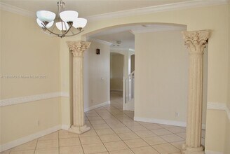 19333 Stonebrook St in Weston, FL - Building Photo - Building Photo