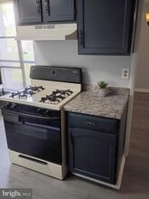 3331 Huntley Sq Dr in Temple Hills, MD - Building Photo - Building Photo