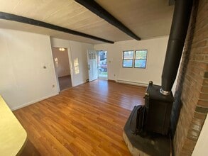 209 Cottage Ln in Cresco, PA - Building Photo - Building Photo