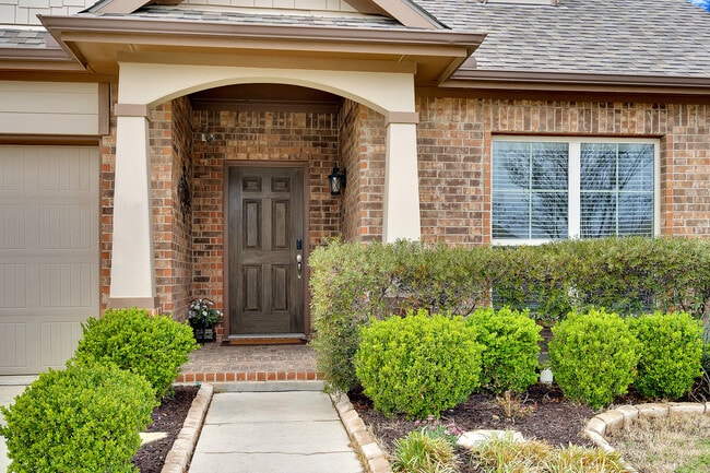 117 Oakmont Dr in Argyle, TX - Building Photo - Building Photo