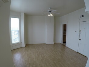 1423 Columbia St, Unit 3 in Lafayette, IN - Foto de edificio - Building Photo
