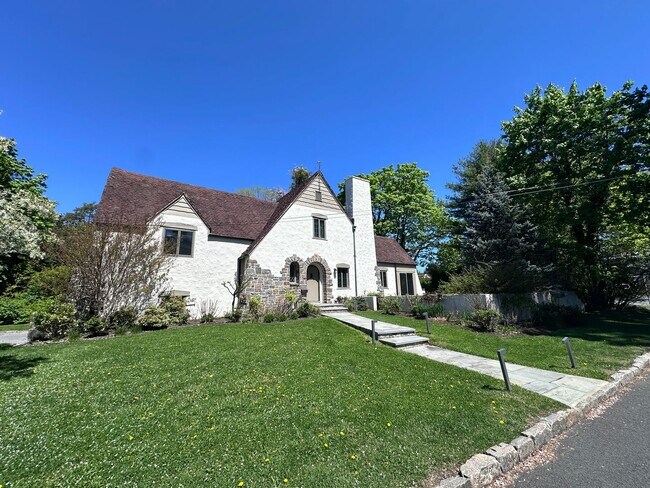 property at 55 Graham Rd