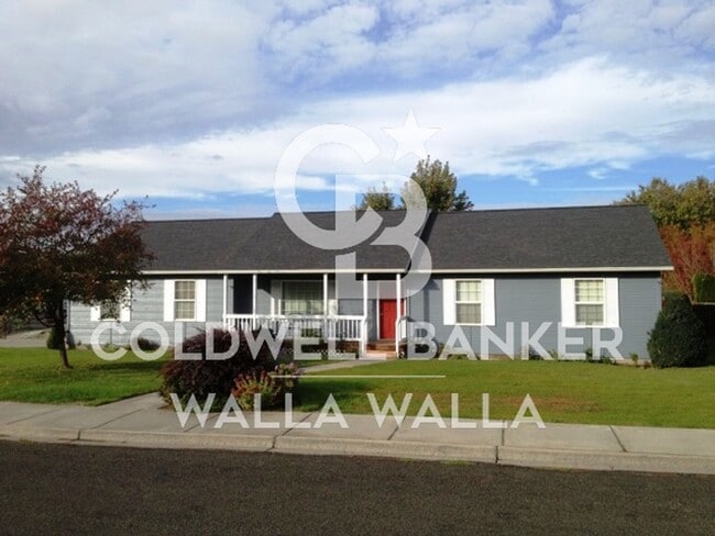 property at 917 SE Marine Dr