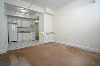 14 Orkney Rd, Unit A in Boston, MA - Building Photo - Building Photo