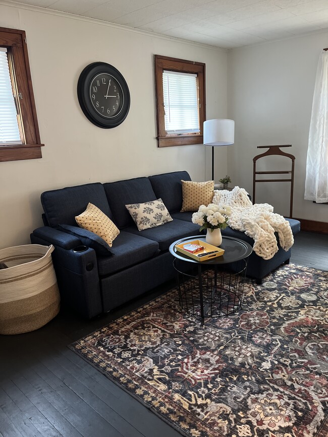 property at 52 West St