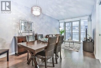 88 Park Lawn Rd in Toronto, ON - Building Photo - Building Photo