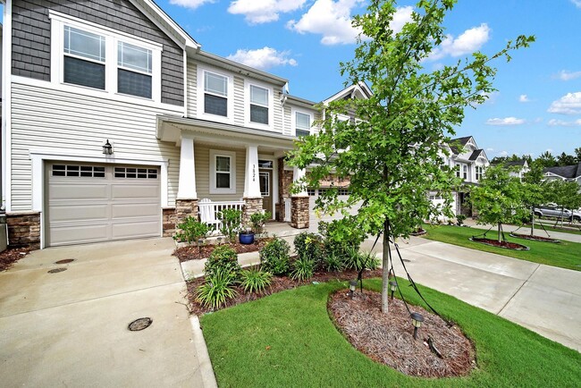 property at 3824 Amalia Pl