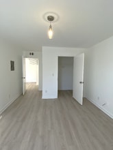 465 Oak St in Glendale, CA - Building Photo - Building Photo