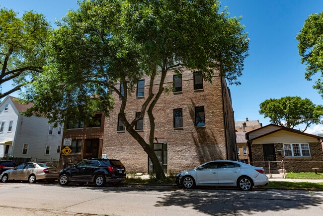 property at 3132 S Lituanica Ave