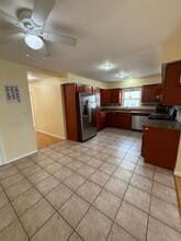 642 Montgomery St in Elizabeth, NJ - Foto de edificio - Building Photo