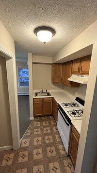 89 3rd St, Unit Apt 3 in Lowell, MA - Foto de edificio - Building Photo