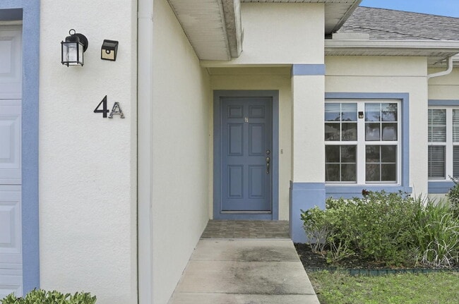 4 Lynton Pl in Palm Coast, FL - Building Photo - Building Photo