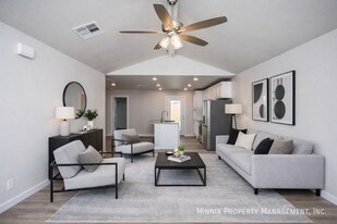 310 E 77th St in Lubbock, TX - Building Photo