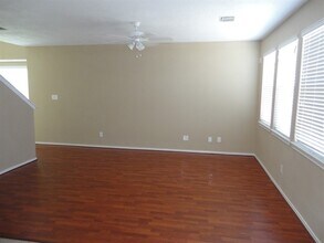 13118 Peppergate Ln in Houston, TX - Building Photo - Building Photo