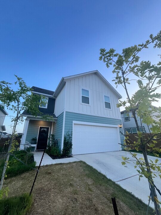 2905 St Regis Dr in Pflugerville, TX - Building Photo