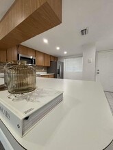 1005 Palm Beach Trace Dr in Royal Palm Beach, FL - Building Photo - Building Photo