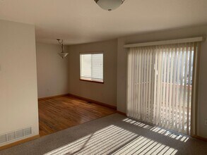 991 Winona Cir in Loveland, CO - Building Photo - Building Photo