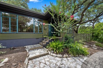 1606 Kenwood Ave in Austin, TX - Building Photo - Building Photo