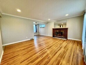 8054 29th Ave NW in Seattle, WA - Building Photo - Building Photo