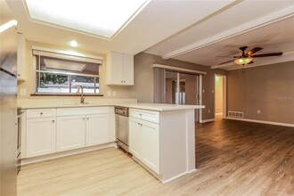 1352 Ranchwood Dr in Clearwater, FL - Building Photo - Building Photo