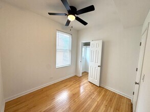 2908 N Springfield Ave in Chicago, IL - Building Photo - Building Photo