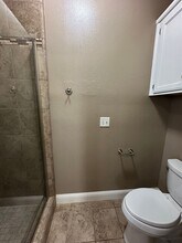 540 W Birch Ct in Hanford, CA - Building Photo - Building Photo
