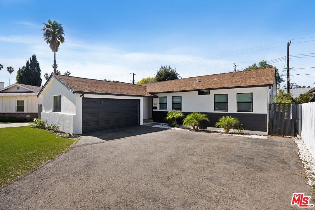 7241 Donna Ave in Los Angeles, CA - Building Photo