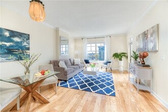 1101 Juniper St NE in Atlanta, GA - Foto de edificio - Building Photo